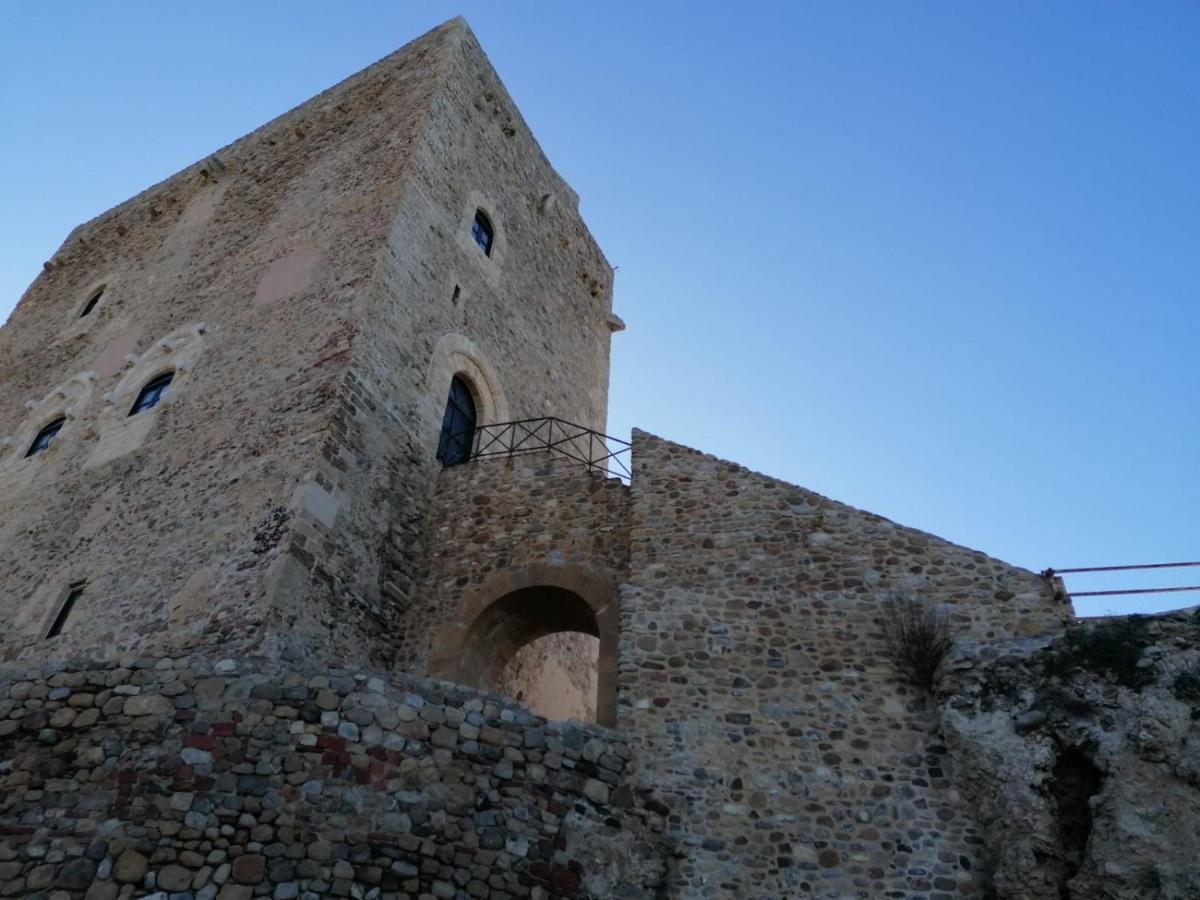 Momaliar House Campofelice Di Roccella Exterior foto
